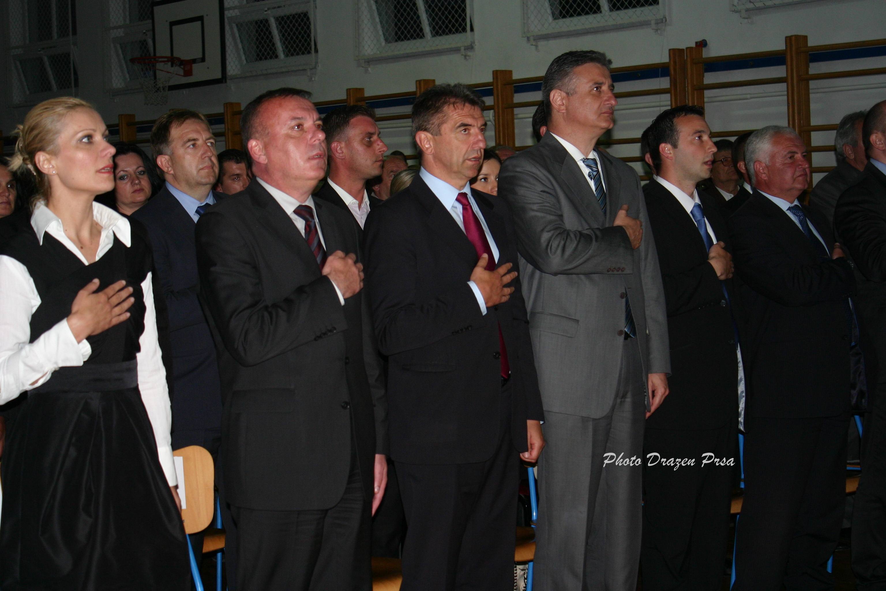 HDZ Korenica Karamarko14_prsa_12052013