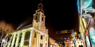 Badnja večer u Gospiću uz žive jaslice i božićno druženje