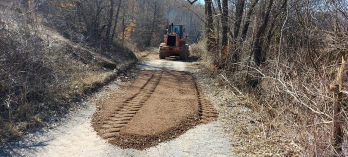 Lovinac, ceste 2022.