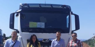 Novo komunalno vozilo vrijedno 2 milijuna kuna stiglo u Karlobag