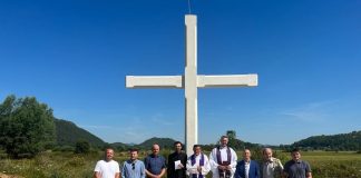 Blagoslov Teslinog križa u Smiljanu