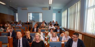 Župan Petry: „Poslovanje nekih ustanova pritišću naslijeđeni dugovi“!