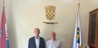 U Novalji održan radni sastanak župana Petryja i gradonačelnika Dabe