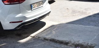 Ružni parking u centru Gospića