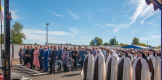 Svečano otvoren i blagoslovljen samostan Karmelićanki u Gospiću