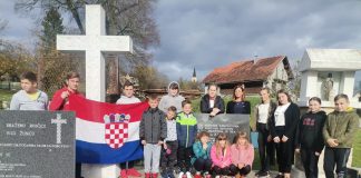 Otočke škole se prisjetile stradavanja Vukovara i Škabrnje