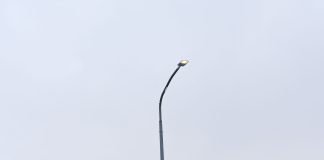 Naš Gospić sijalice krase, danju gore, a noću se gase