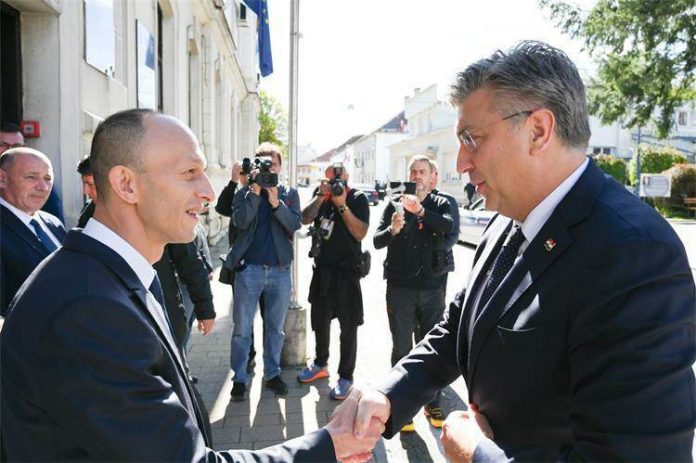 318412211_822352565488231_4893668400604300912_n