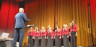 Gradski zbor Vila Velebita iz Gospića oduševio Bjelovarčane