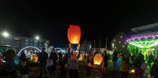 FOTO Puštanje lampiona dobrih želja iznad Gospića