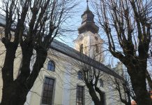 Božićno-novogodišnji koncert „Zdravo budi, mladi Kralju“ u gospićkoj katedrali