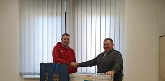 Općina Brinje daruje novorođenčad poklon paketom