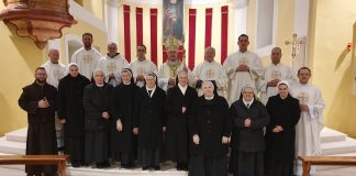 Redovnici i redovnice Gospićko-senjske biskupije proslavili Dan posvećenoga života