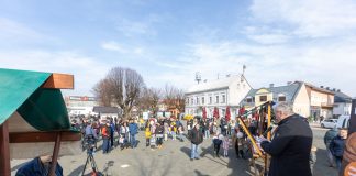 U Gospiću podijeljeno 100 torti za dvoje i preko 300 krafni pekare Tušak