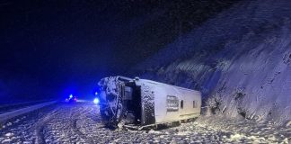 Prometna nesreća na autocesti A-1: Prevrnuo se autobus, jedna osoba smrtno stradala, više ozlijeđenih