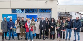 Lički HDZ organizirao tradicionalno druženje s građanima povodom Cvjetne nedjelje