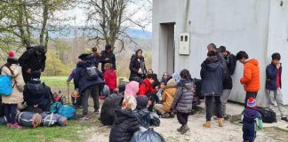 Mnoštvo ilegalnih migranata opet zauzimaju okolicu Bihaća