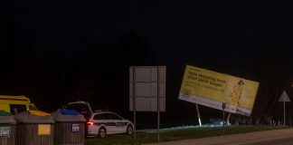 Prometna nesreća u Gospiću: Automobil umalo završio u hladnoj Novčici