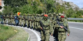 Polaznici obuke za razvoj vođa kreću u hodnju od Udbine do Knina