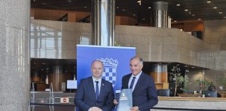 Potpisan ugovor o financijskoj potpori za edukativne i sportske aktivnosti djece u Općini Lovinac