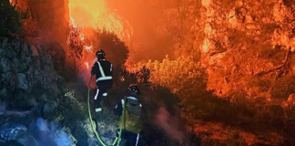 Ličko-senjski vatrogasci poslani na gašenje požara u Splitsko-dalmatinskoj županiji