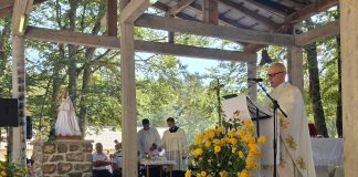 Proslava Velike Gospe u svetištu Majke Božje od Krasna okupila brojne vjernike