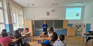 Policijska uprava ličko-senjska obilježava mjesec borbe protiv ovisnosti edukativnim predavanjima