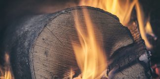 Općina Karlobag raspisala poziv za jednokratnu pomoć umirovljenicima za ogrijev