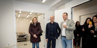 Razvojni centar Ličko-senjske županije od danas bogatiji za liniju prerade sokova