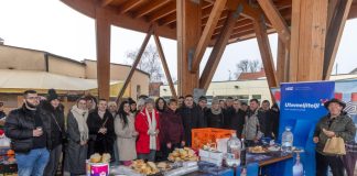 HDZ organizirao tradicionalno božićno druženje na gospićkoj placi