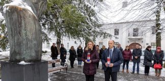 Izaslanstvo Ličko-senjske županije obilježilo 25. obljetnicu smrti dr. Franje Tuđmana u Gospiću