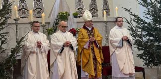 Mons. Medo predvodio božićnu misu u senjskoj konkatedrali