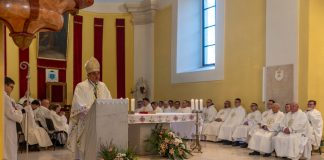 U Gospićkoj katedrali svečano proslavljena Blagovijest