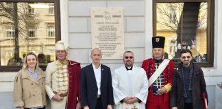 U Otočcu otkrivena spomen-ploča kralju Tomislavu povodom obilježavanja 1100. godina Hrvatskog Kraljevstva