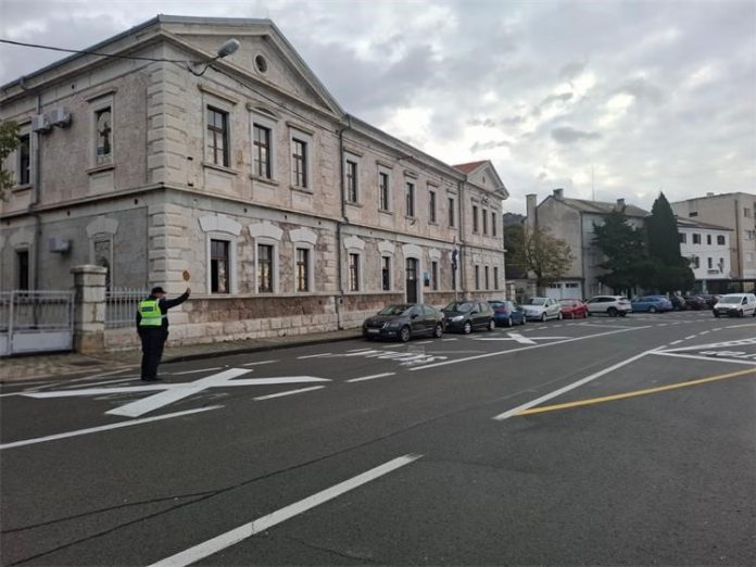 Polic_eukacija3