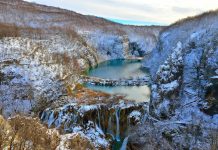 Doček Nove godine 2026. u srcu prirode – Plitvička jezera pripremaju trodnevni program uz glazbu, folklor i obilazak nacionalnog parka PLITVIČKA JEZERA