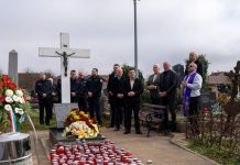 Otočac u tišini Svih svetih odao počast preminulima