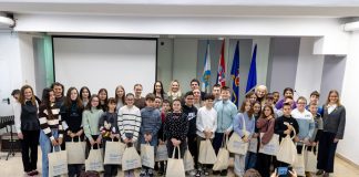 U Gospiću svečano otvoren Centar izvrsnosti matematike Podružnice Lika