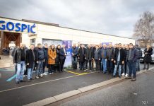 Održano tradicionalno druženje HDZ-a s građanima na Gradskoj tržnici u Gospiću