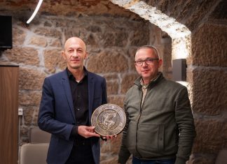 Župan Petry potpisao ugovore o razvoju i unaprjeđenju lovstva na području Ličko-senjske županije