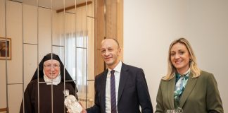 Župan Petry posjetio Samostan Presvetog Srca Isusova klauzurnih sestara karmelićanki u Gospiću