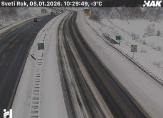 Kamion se prevrnuo i zapalio na A1 kod Svetog Roka, vozač ozlijeđen