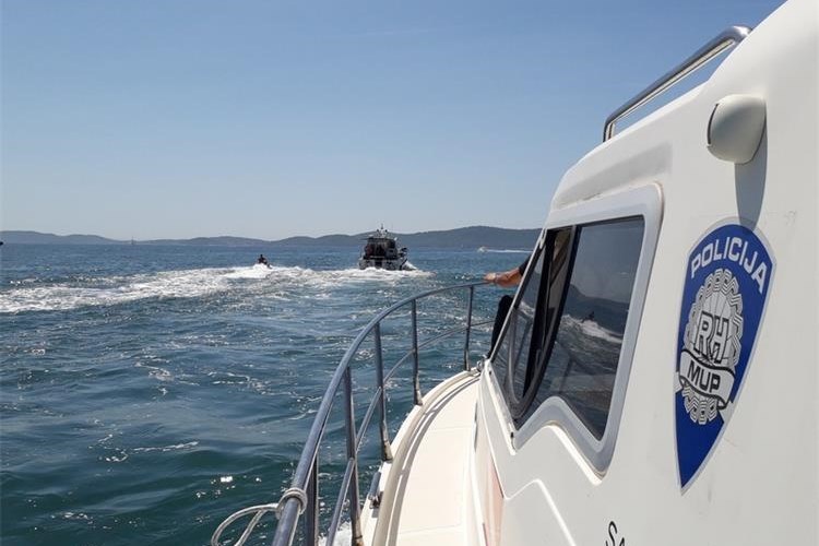 Teška pomorska nesreća kod Splita: Sudarili se jedrilica i katamaran, ima ozlijeđenih