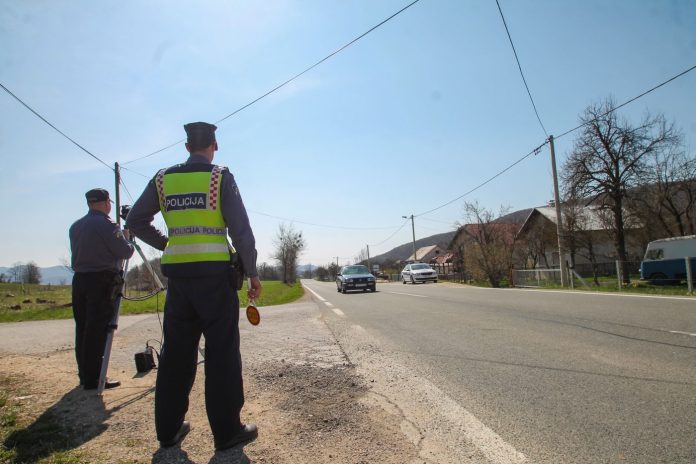 Policija
