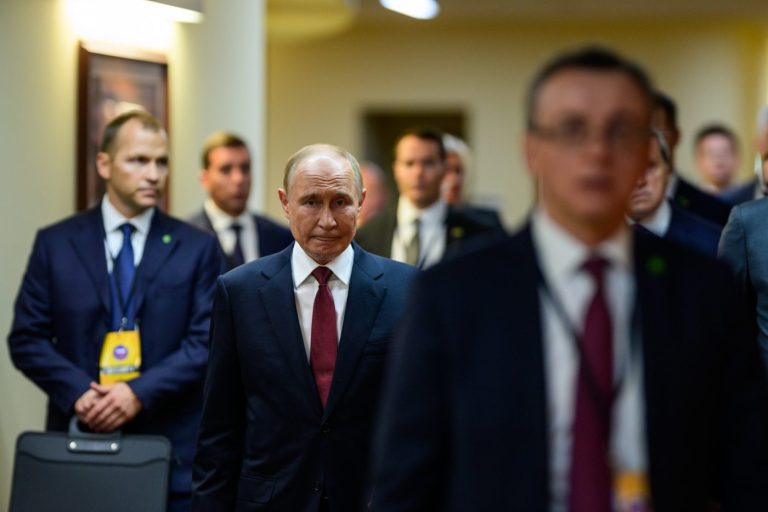 Paranoja u Kremlju: Drastično postrožene mjere sigurnosti oko Vladimira Putina