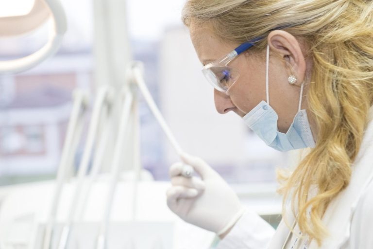 Krvni test mogao bi pomoći liječnicima predvidjeti hoće li tumor reagirati na terapiju