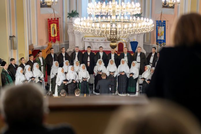 2024_korizmeni koncert_LADO u Otoccu_Hrvoje Kostelac4