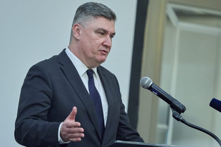 Predsjednik Milanović oduzeo sedam odlikovanja Branimiru Glavašu