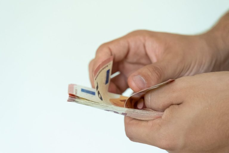 Inkluzivni dodatak: Objavljeni točni datumi isplata po razinama i rješenja za kašnjenja