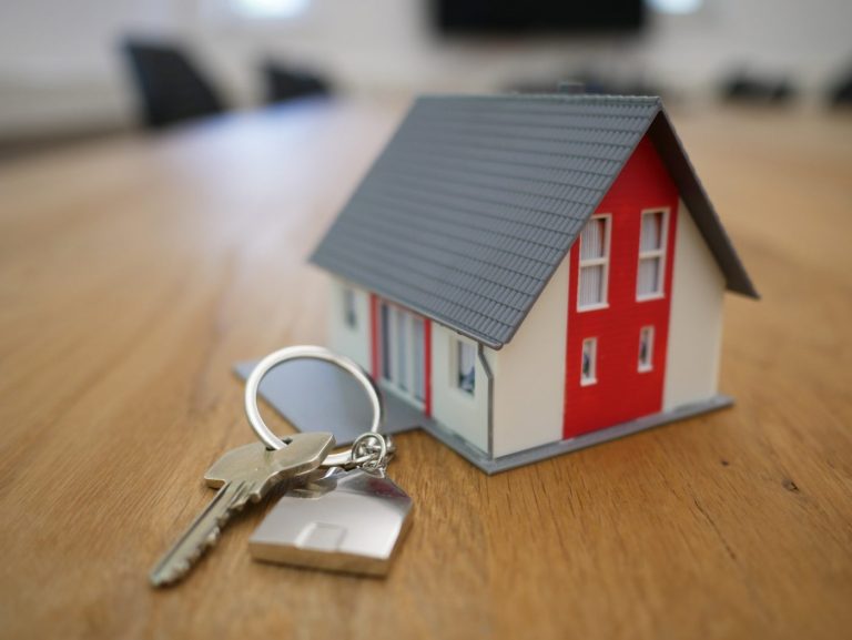 Kupujete kuću bez uporabne dozvole? Ova “sitnica” može se pretvoriti u veliki problem